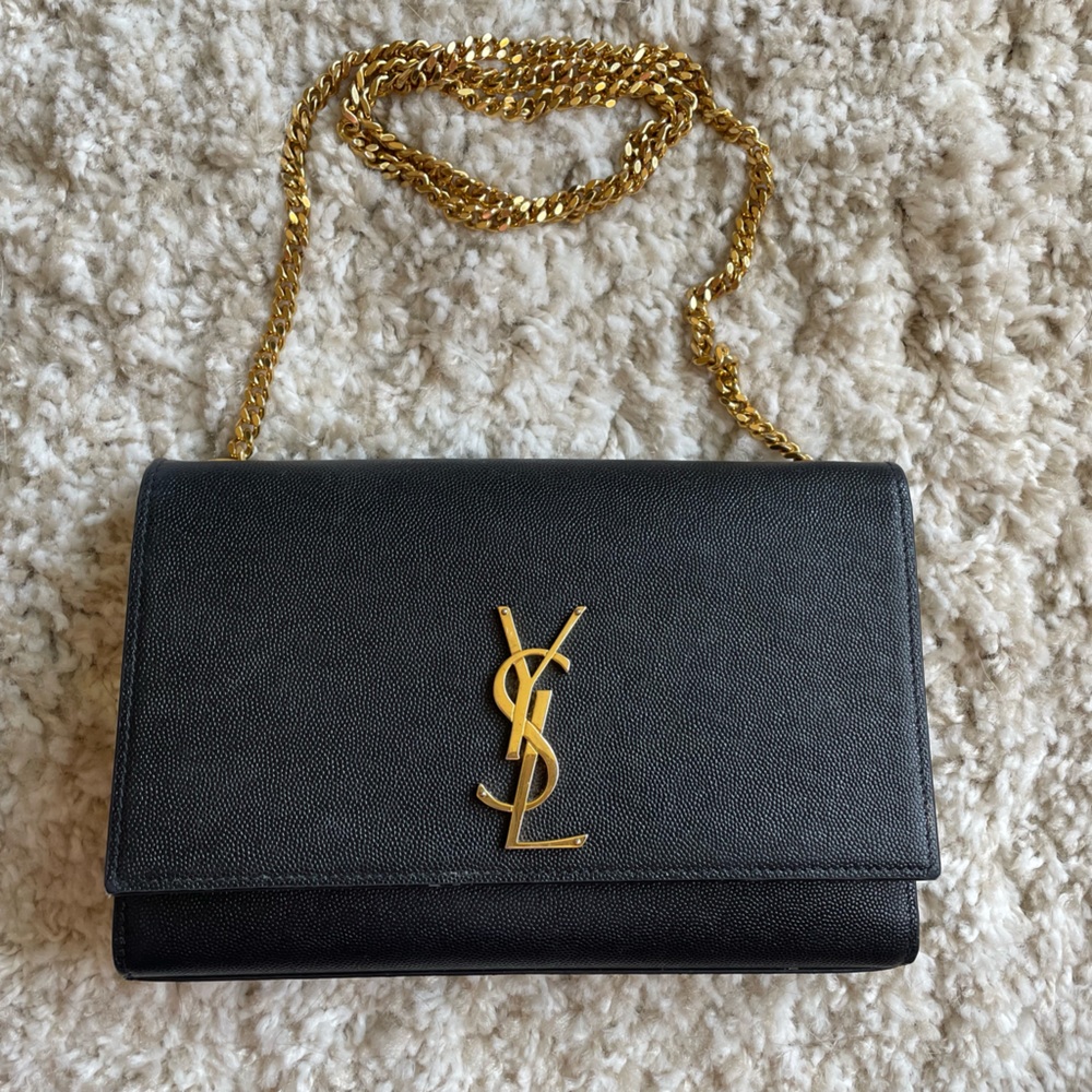 YSL KATE MEDIUM CHAIN BAG IN GRAIN DE POUDRE EMBOSSED LEATHER